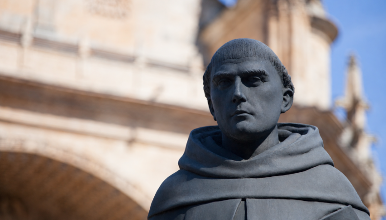 Francisco de Vitoria: el pensador que cambió la idea moderna de humanidad, derecho y poder